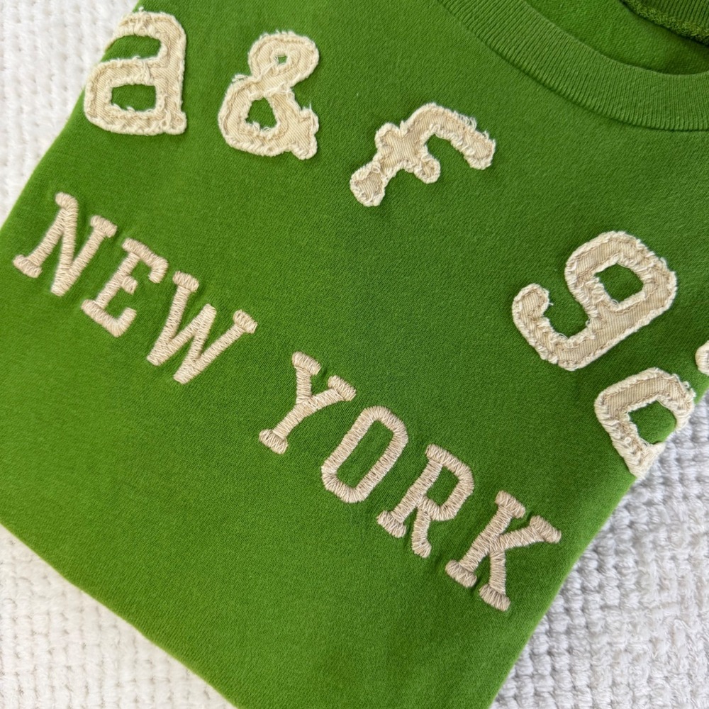 Abercrombie Kids Green Long Sleeve Muscle Tee A&F 92 New York Graphic Large